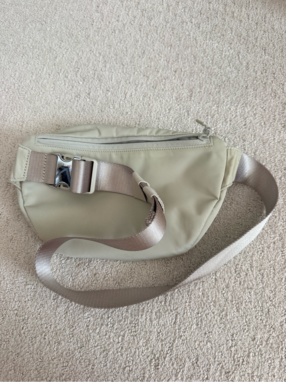 lululemon Neutral Beige City adventurer belt Bag, 2.5L - Picture 6 of 9